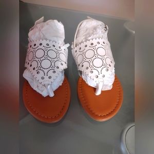 Girl shoes new no tag